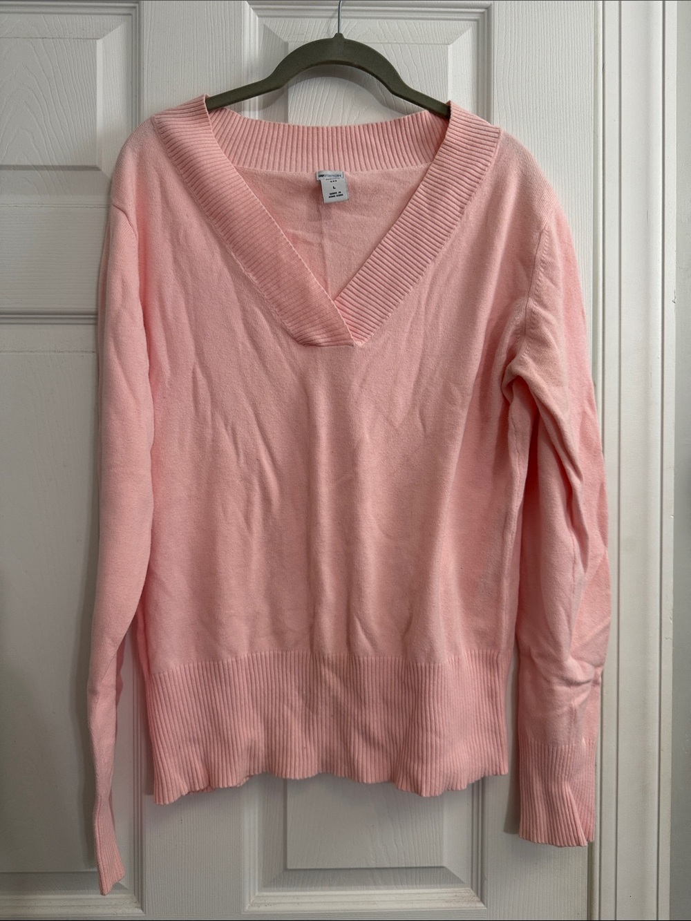GAP Light Pink V-Neck Sweater